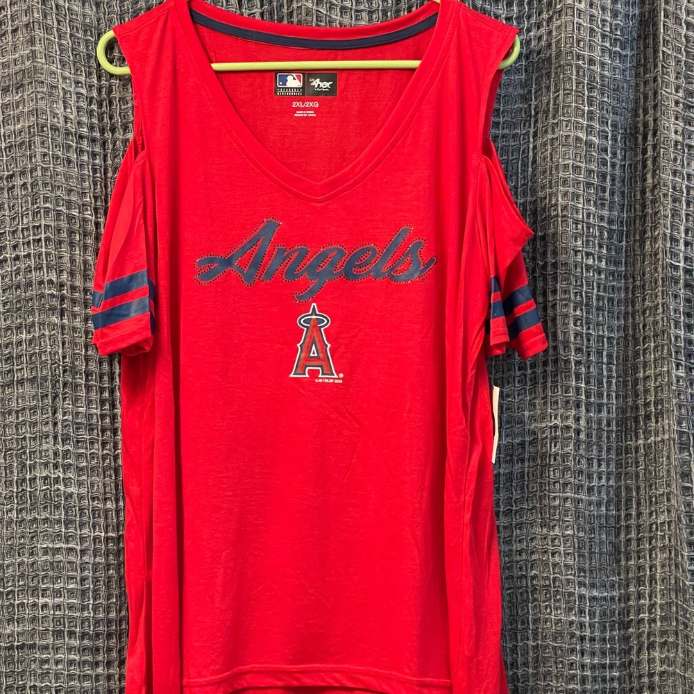 Women's Los Angeles Angels Cold Shoulder T-shirt NWT